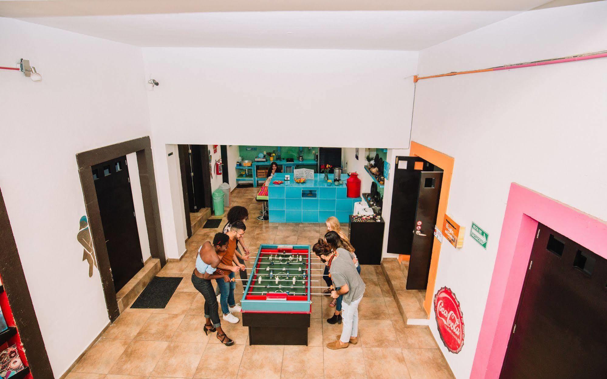Hostal El Armario レオン エクステリア 写真